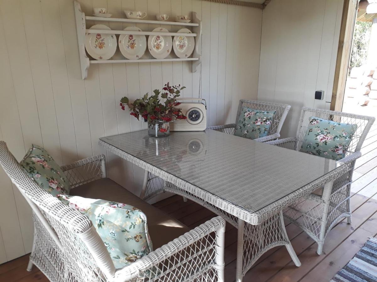 Paehkli Seaside Cottage With Cozy Outdoor Patio Koiguste Eksteriør bilde